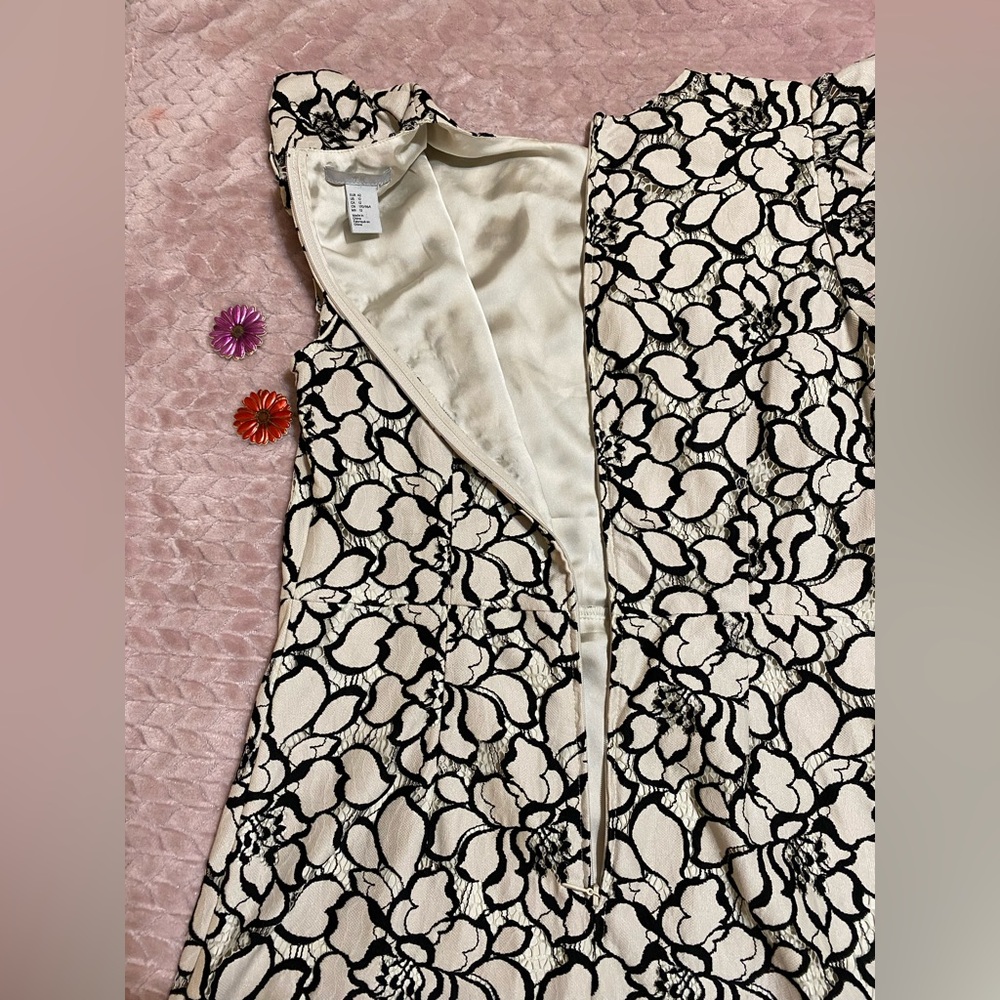 H&M Lace Floral Black and White Dress Size 12 - Picture 3 of 10